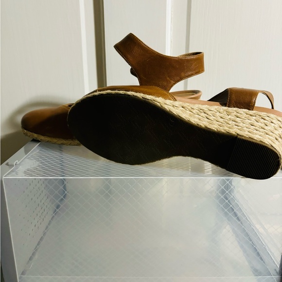 Get them before they are gone. - Picture 5 of 5